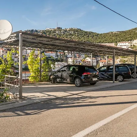 Darden Neum
