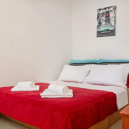 Darden Apartman *